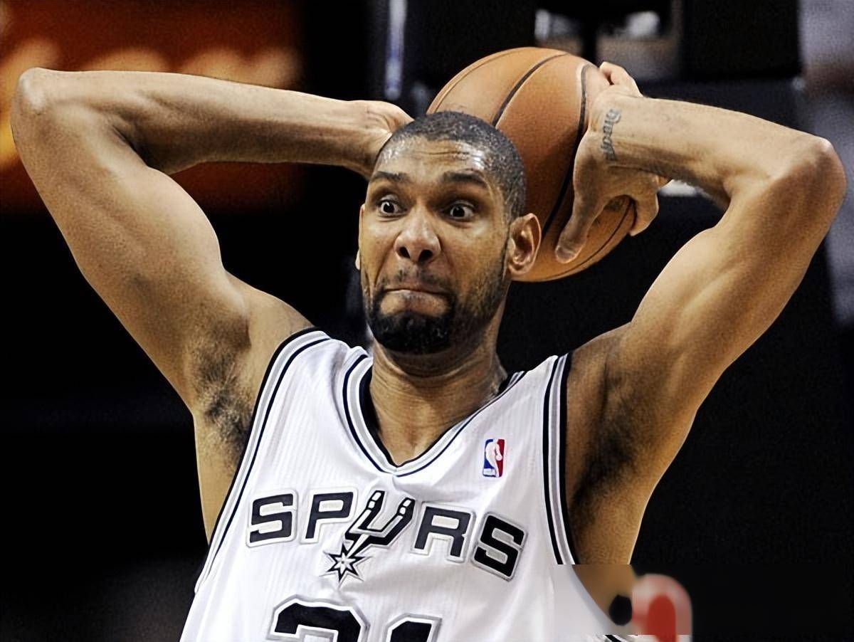 广东93-106山西 球员评价：2人满分，2人及格，4人低迷（广东93-106不敌山西：球员评分出炉，2人满分、2人及格、4人低迷）