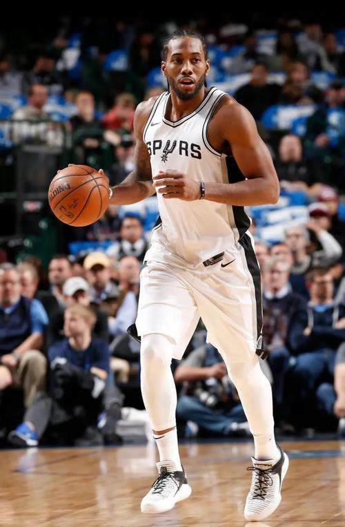 称重仪式结束，迭戈·帕切科与凯文·勒勒·萨乔将在明日对决（称重落幕，迭戈·帕切科与凯文·勒勒·萨乔明日开战）