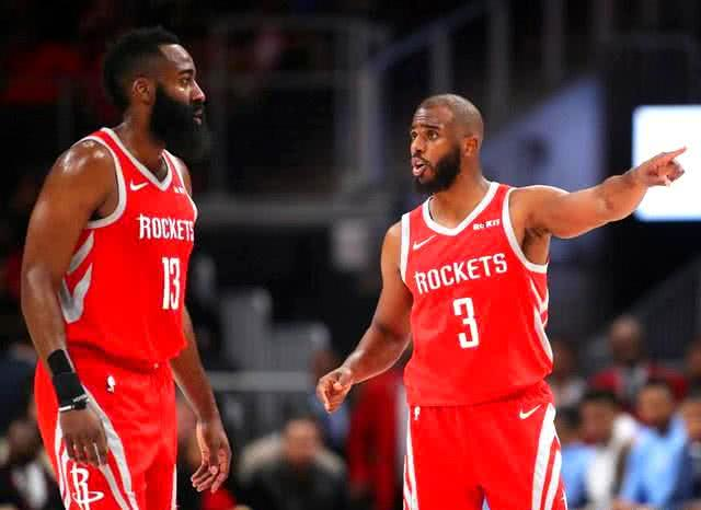 复出传射建功，内马尔率领桑托斯逃离降级区（内马尔复出一传一射，带领桑托斯脱离降级区）