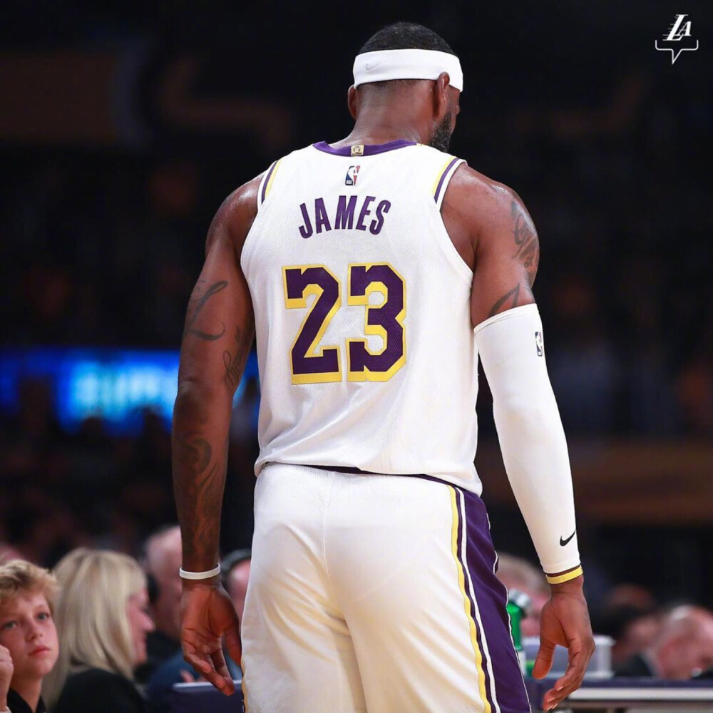 莫雷托：那不勒斯要和国米争焦瓦内，维罗纳愿意夏窗出售（莫雷托：那不勒斯欲与国米竞逐焦瓦内，维罗纳同意今夏出售）