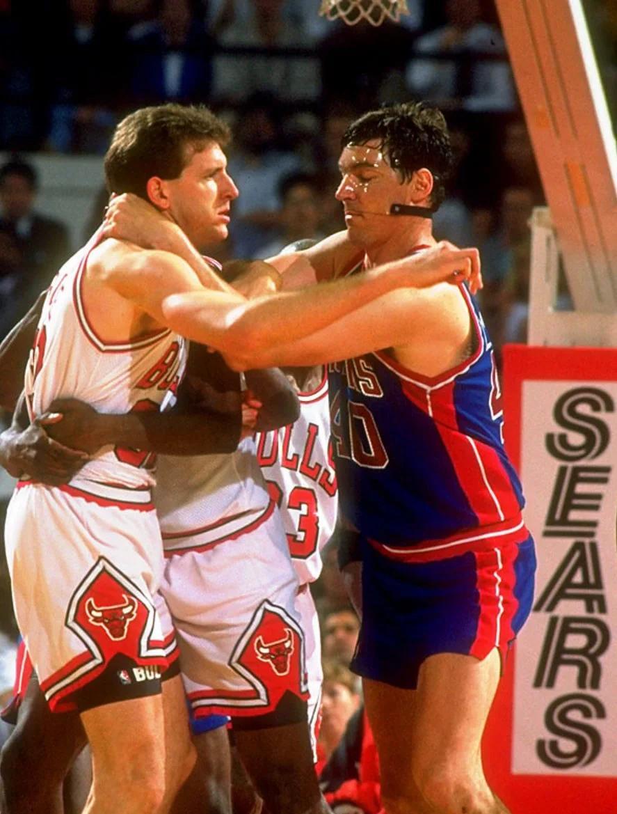 官方：阿森纳签下16岁金特罗兄弟，两人于2027年正式加盟（官宣：阿森纳敲定16岁金特罗兄弟，二人将于2027年入队）