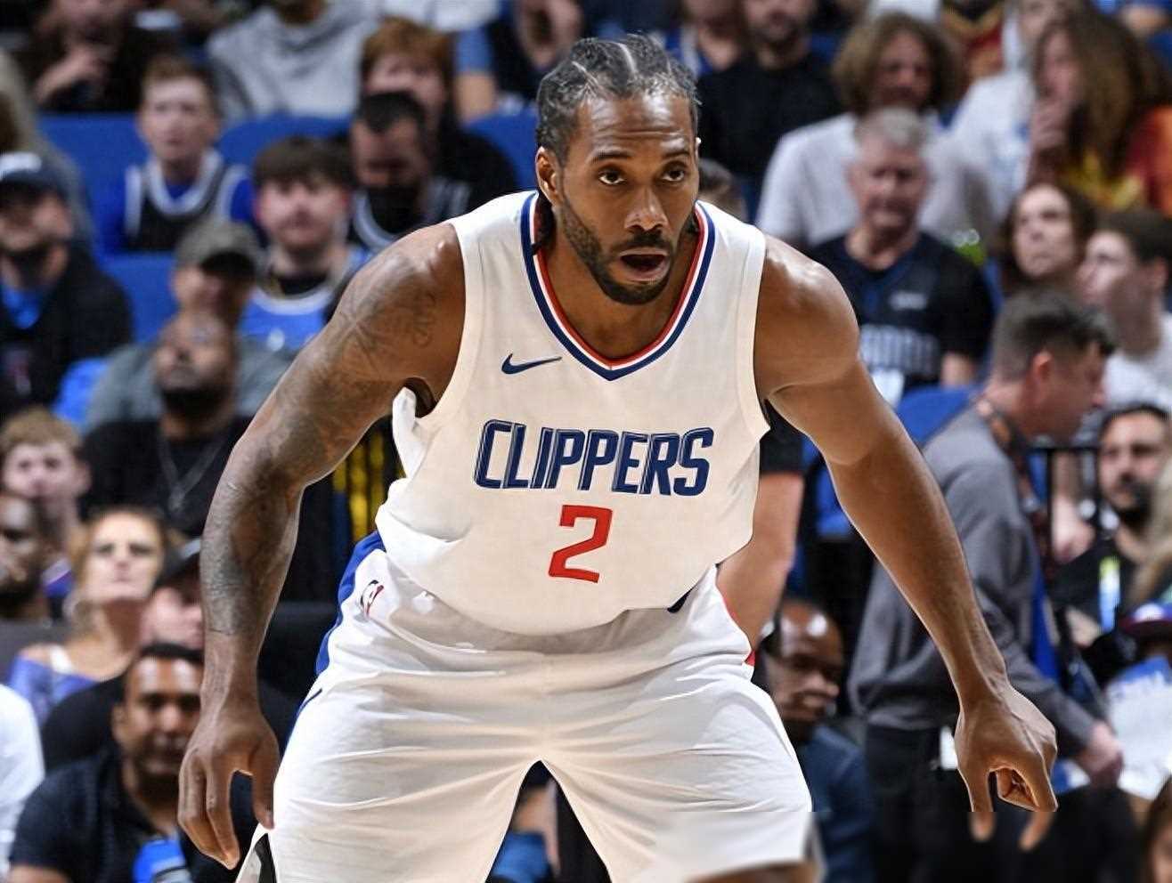 国脚连续两轮关键进球（国脚连续两轮斩获关键球）